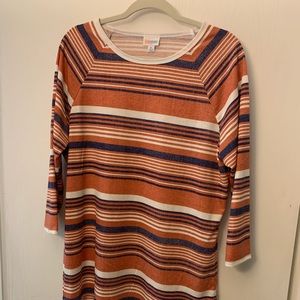 NWT LuLaRoe Randy Tee